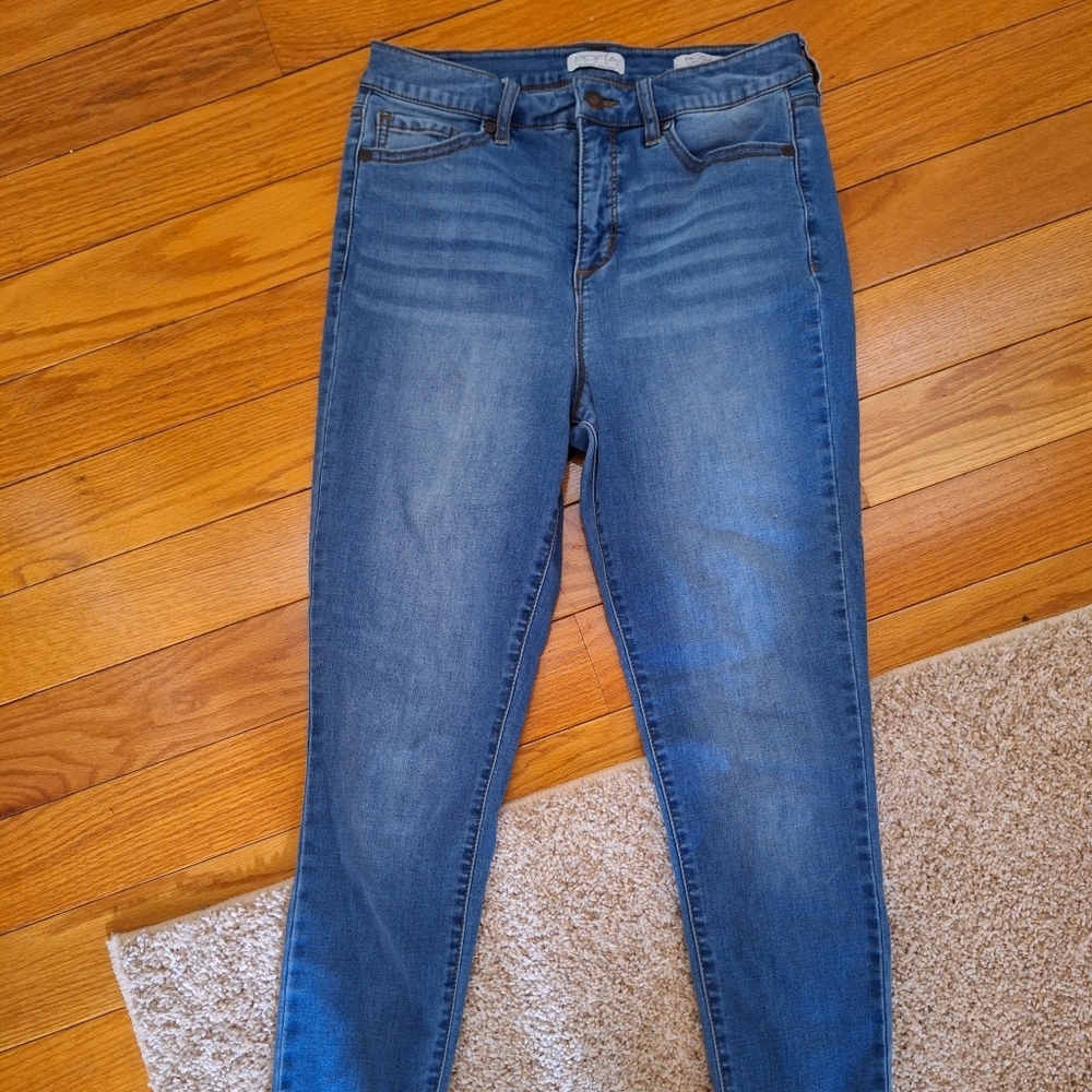 Sofia jeans by Sofia Vergara women size 6